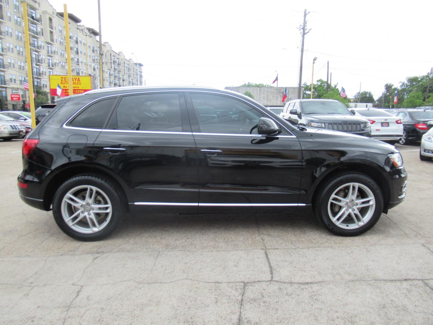 2015 Black /Black Audi Q5 PREMIUM PLUS (WA1LFAFP4FA) with an 2.0L I4 F DOHC 16V engine, Automatic transmission, located at 1511 North Shepherd Dr., Houston, TX, 77008, (281) 657-1221, 29.798361, -95.412560 - 2015 AUDI Q5 2.0T QUATTRO PREMIUM PLUS VIN: WA1LFAFP4FA145528 W A 1 L F A F P 4 F A 1 4 5 5 2 8 4 DOOR WAGON/SPORT UTILITY 2.0L I4 F DOHC 16V FLEX FUEL ALL WHEEL DRIVE - Photo#19